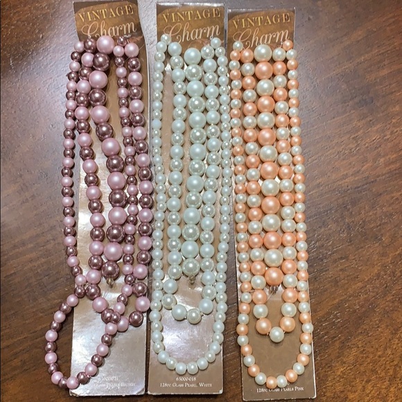 Cousin Other - Vintage Charm Glass Pearl Beads